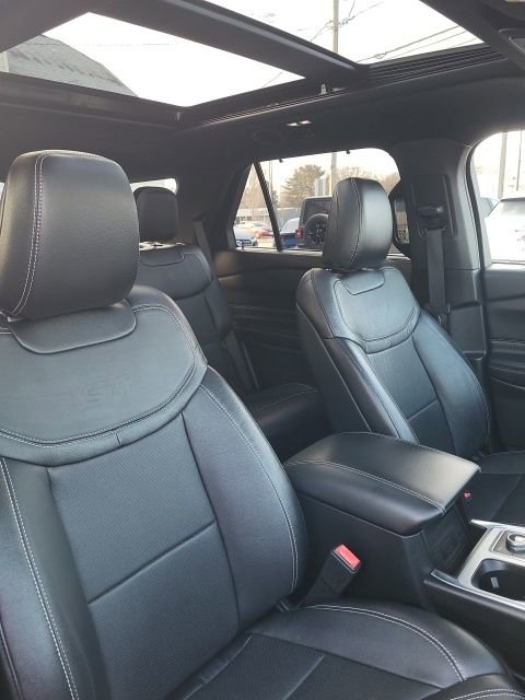 Used 2020 Ford Explorer ST w/ ST Street Pack image 23