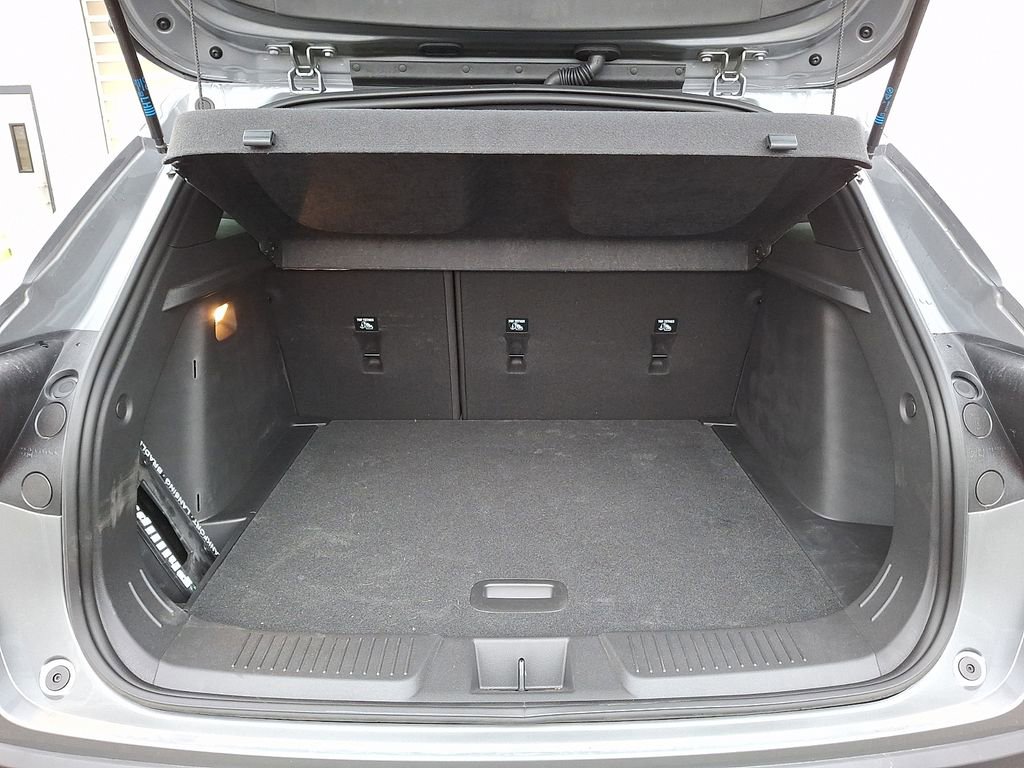 Used 2025 Chevrolet Trax RS image 27