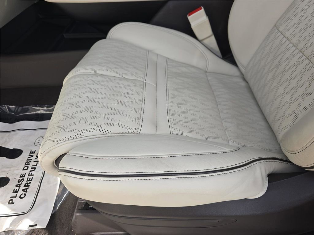 Used 2023 Lincoln Navigator Black Label image 18