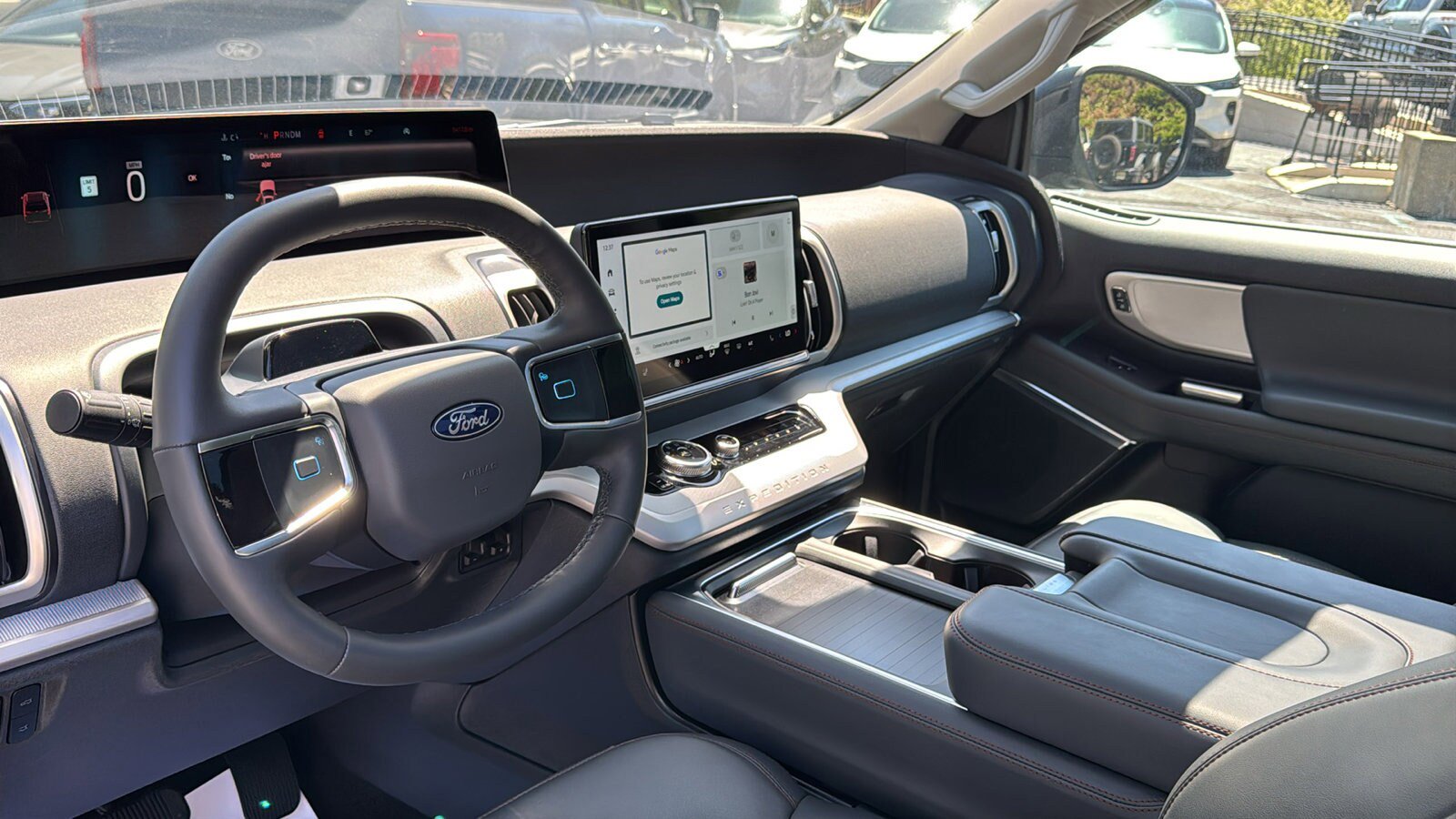 Used 2025 Ford Expedition Active AWD/4WD image 14