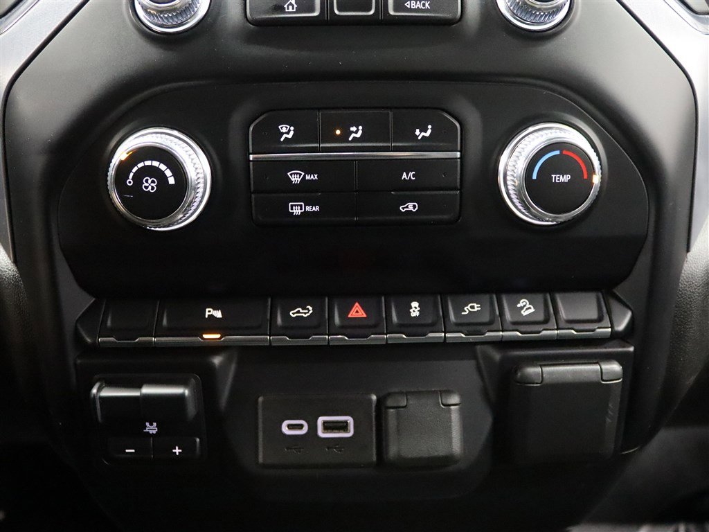 Used 2022 GMC Sierra 2500 SLE w/ X31 Off-Road Package image 28