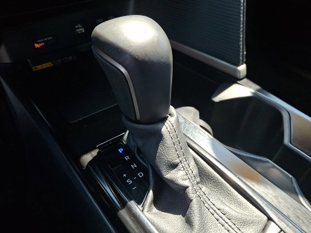 Certified 2025 Toyota Camry SE FWD image 14