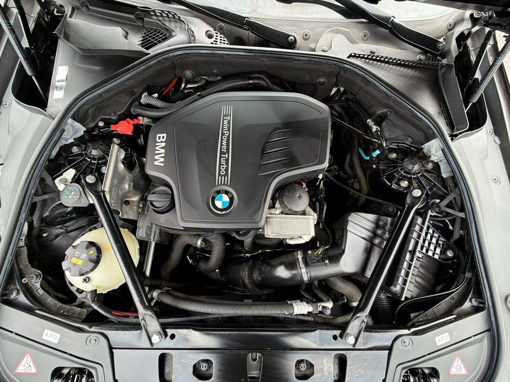Used 2016 BMW 528i xDrive Sedan AWD/4WD image 17