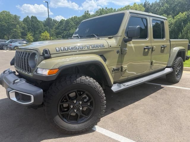 Used 2025 Jeep Gladiator Sport AWD/4WD image 5