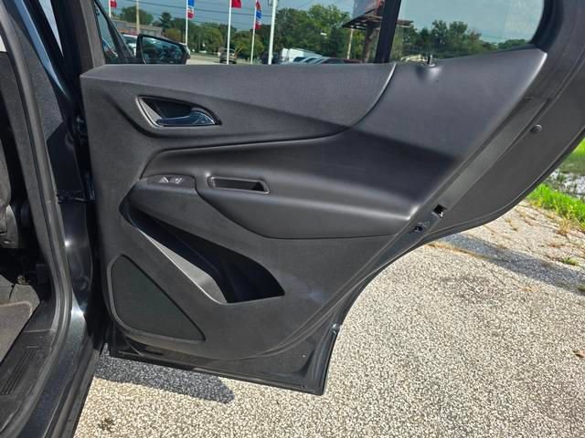 Used 2019 Chevrolet Equinox LT AWD/4WD image 17