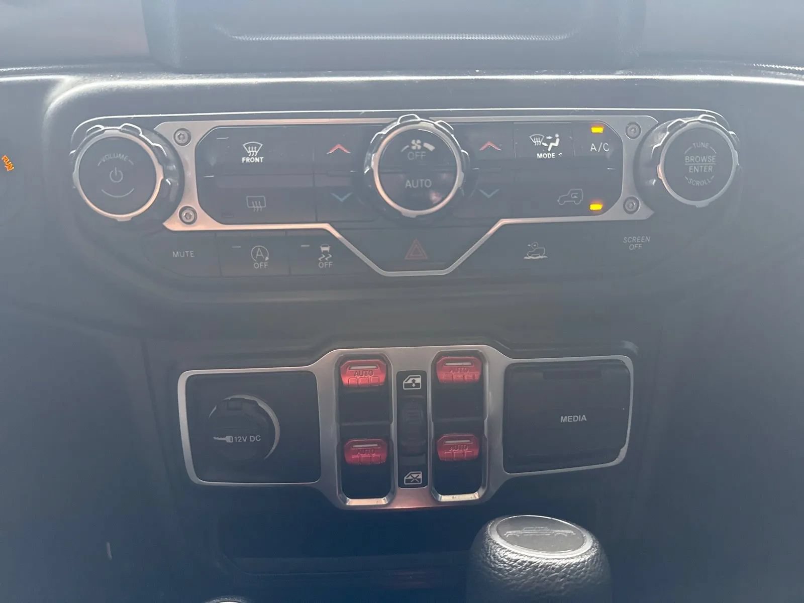 Used 2021 Jeep Gladiator Sport AWD/4WD image 20