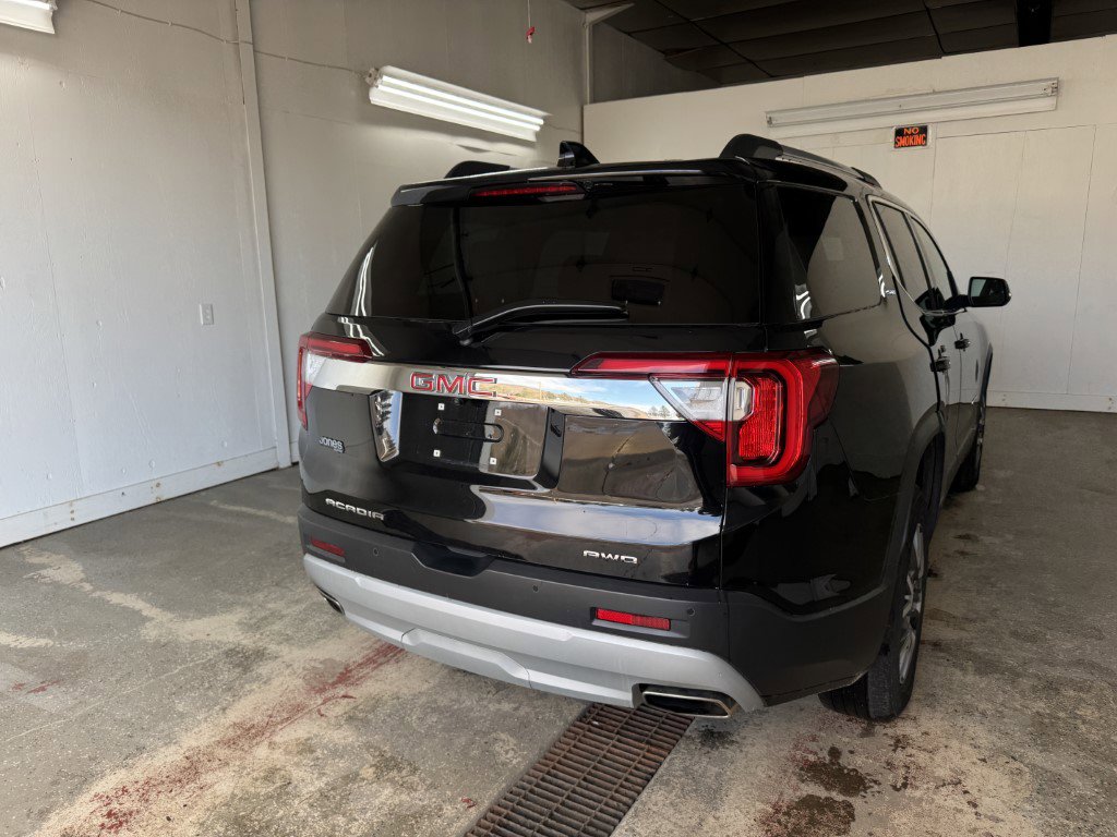 Used 2023 GMC Acadia SLT image 59