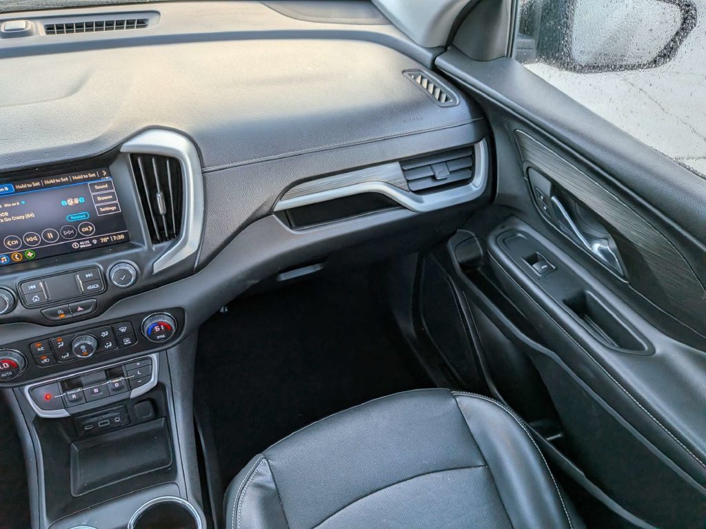 Used 2023 GMC Terrain SLT FWD image 17