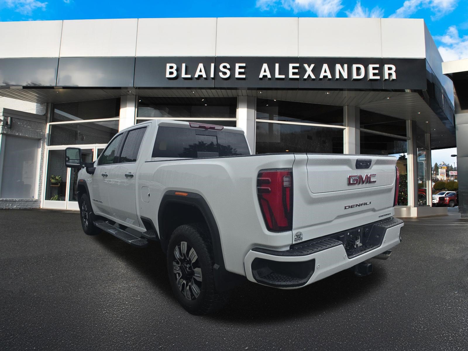 Used 2026 GMC Sierra 2500 Denali AWD/4WD image 7
