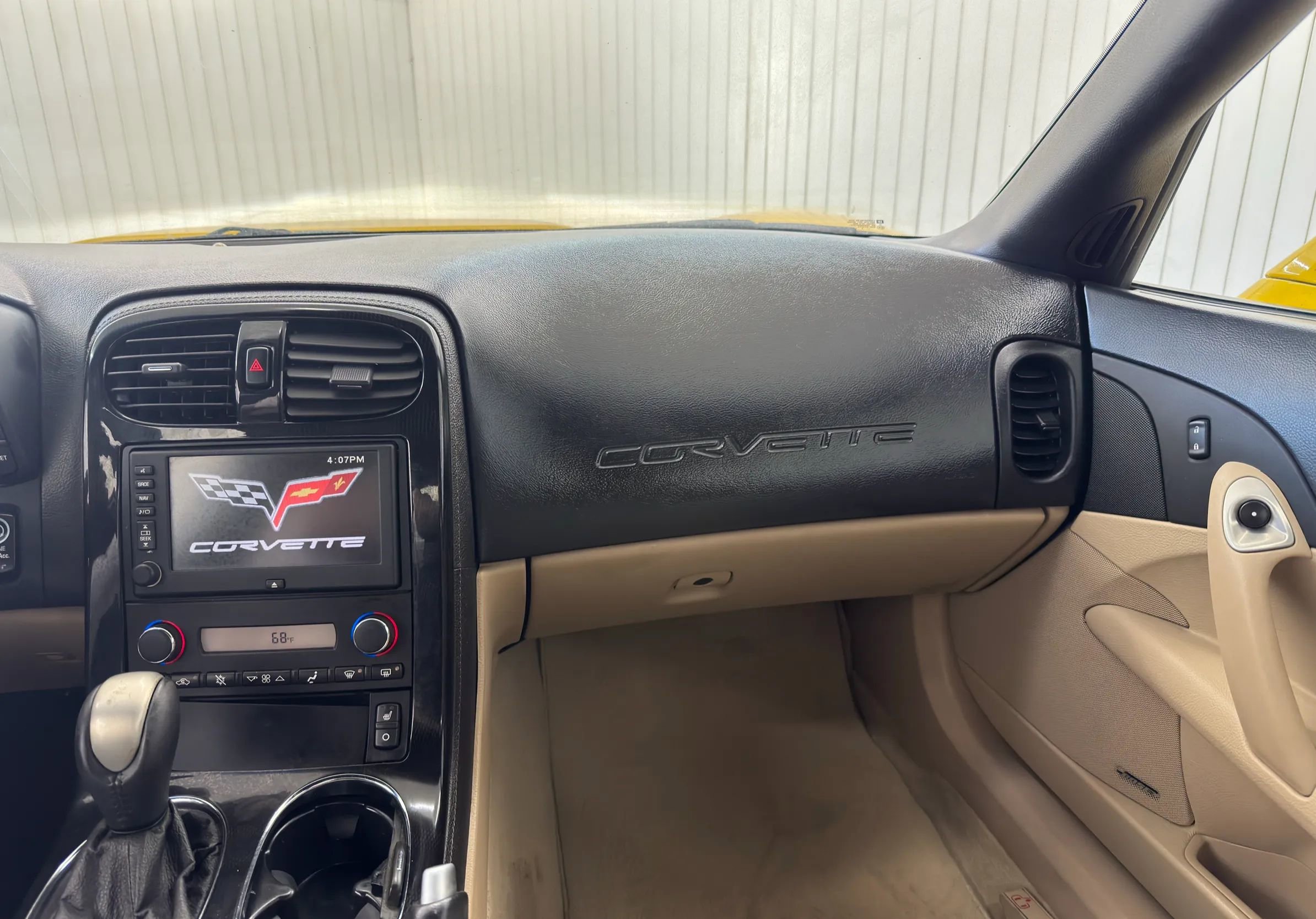 Used 2009 Chevrolet Corvette Convertible 2D w/ Preferred Equipment Group image 14