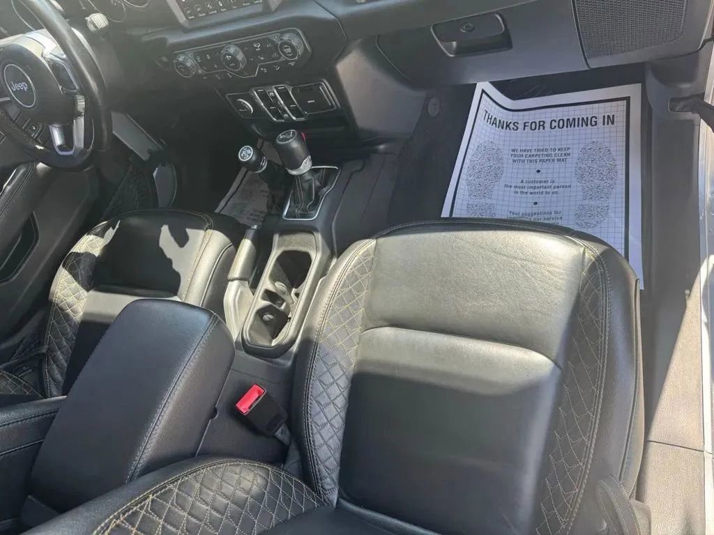 Used 2020 Jeep Wrangler Unlimited Sahara AWD/4WD image 14