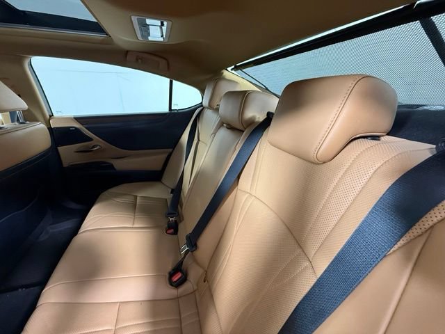 Used 2023 Lexus ES 350 w/ Accessory Package (Z2) FWD image 23