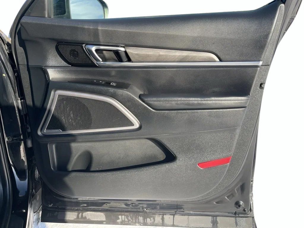 Used 2024 Kia Telluride EX X-Line image 19