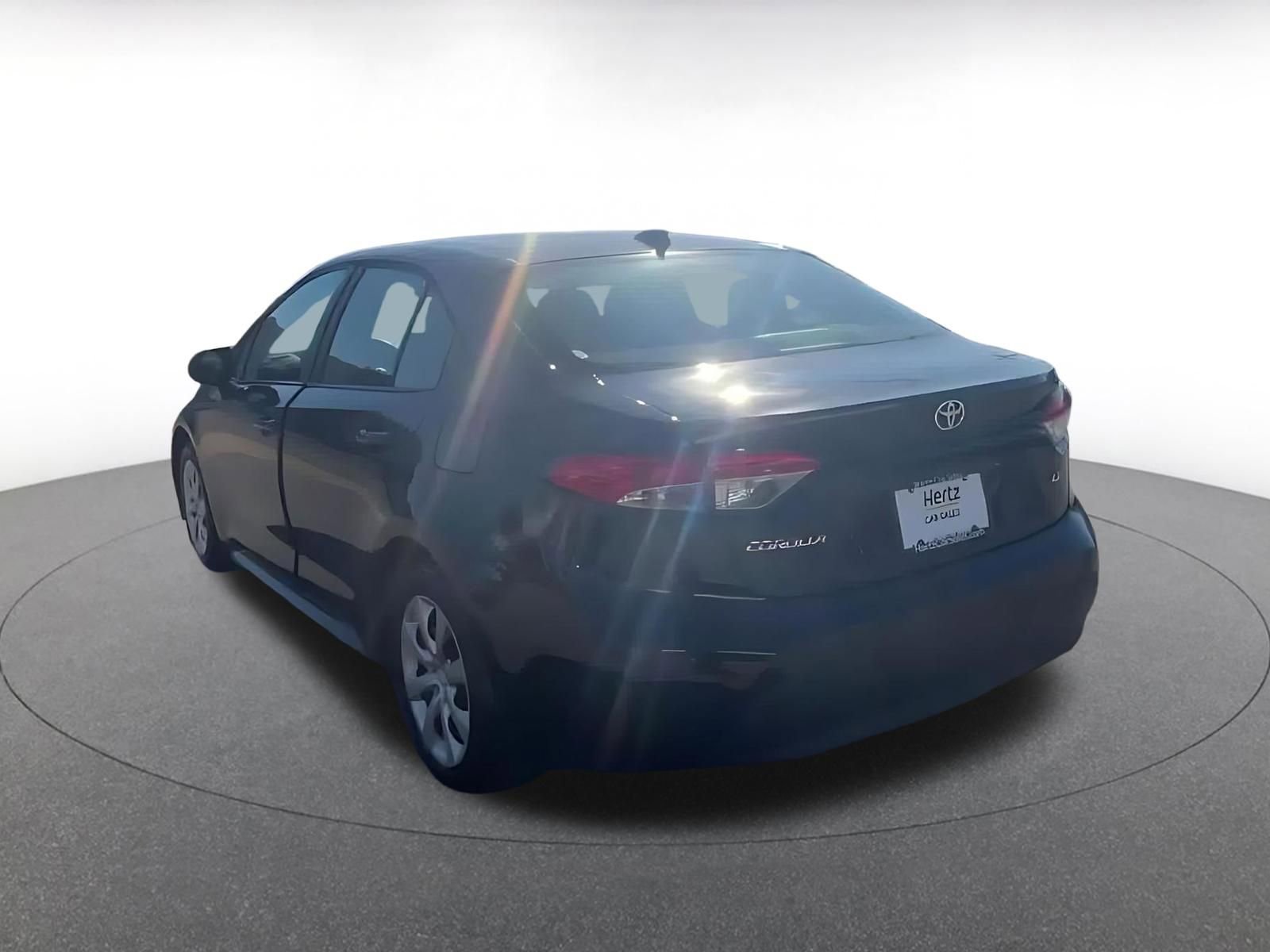 Used 2025 Toyota Corolla LE image 11