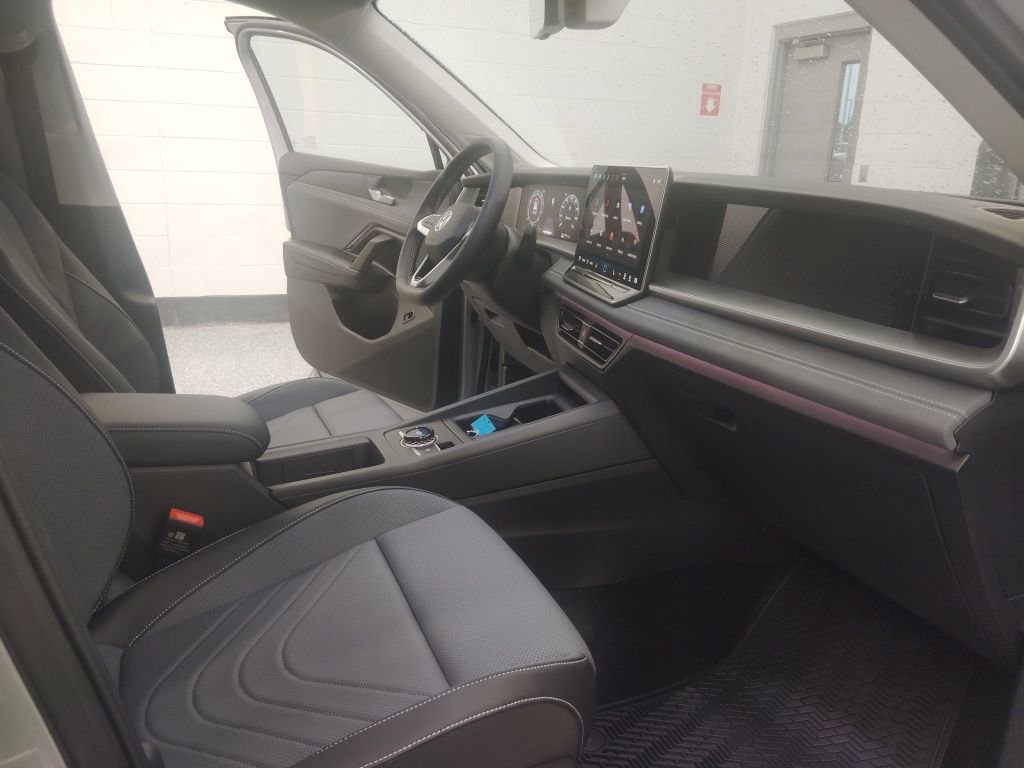 New 2026 Volkswagen Tiguan SE AWD/4WD image 14