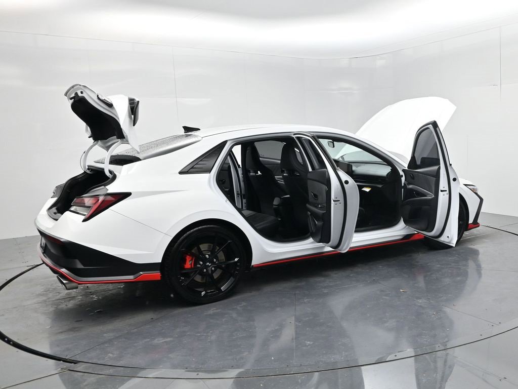 Used 2025 Hyundai Elantra N Base image 58