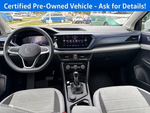 Certified 2024 Volkswagen Taos SE AWD/4WD image 11