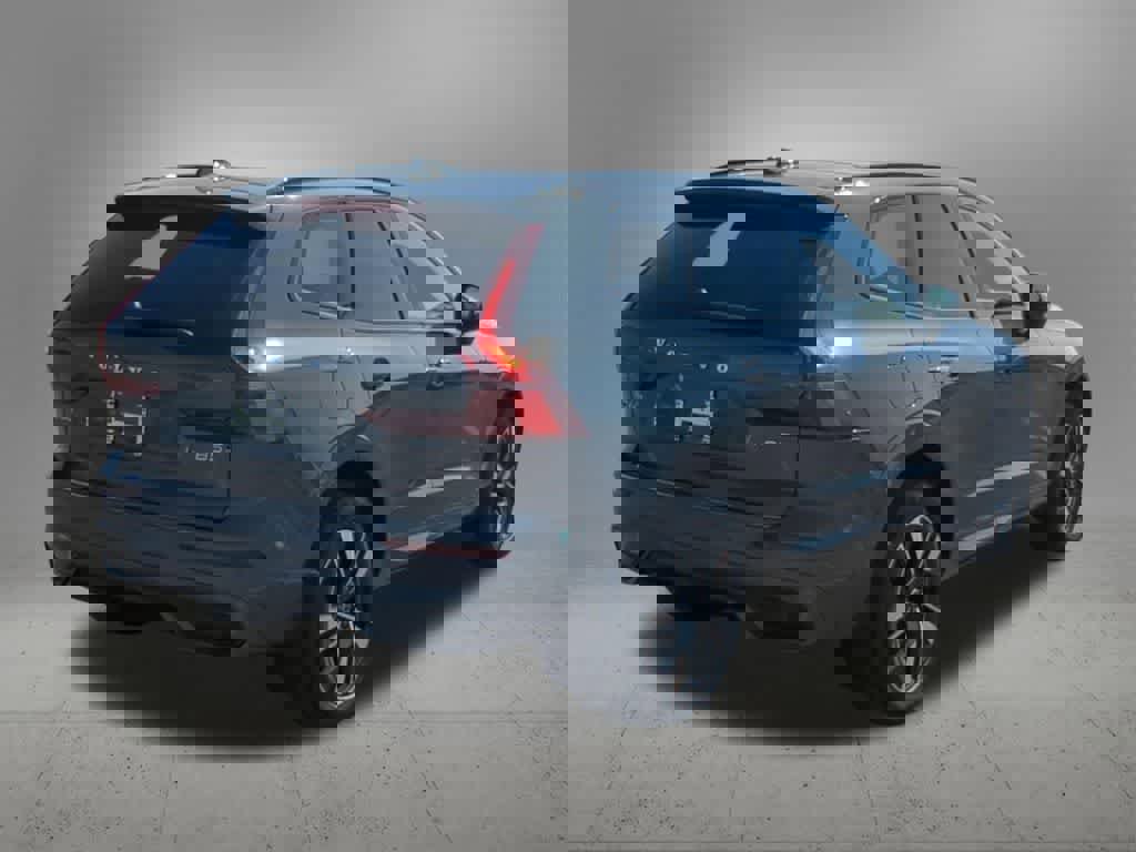 New 2026 Volvo XC60 B5 Plus w/ Protection Package Premier AWD/4WD image 6