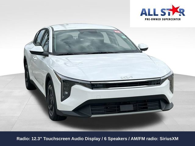 Used 2025 Kia K4 EX image 1
