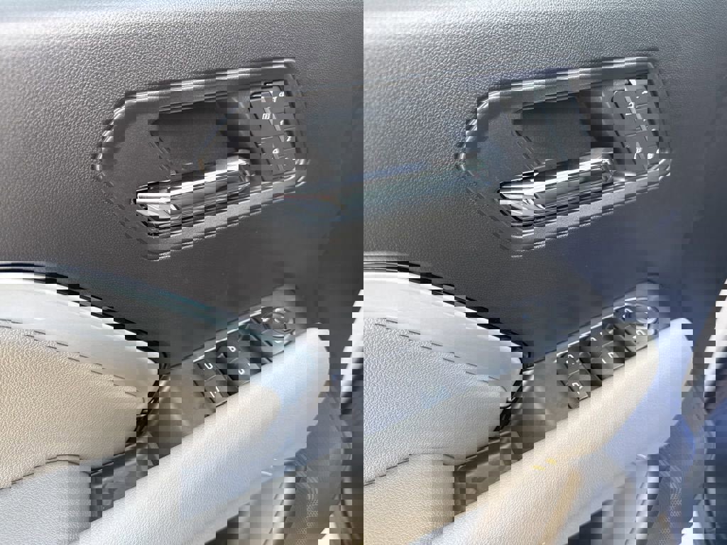 New 2026 Chevrolet Colorado ZR2 w/ Technology Package image 17