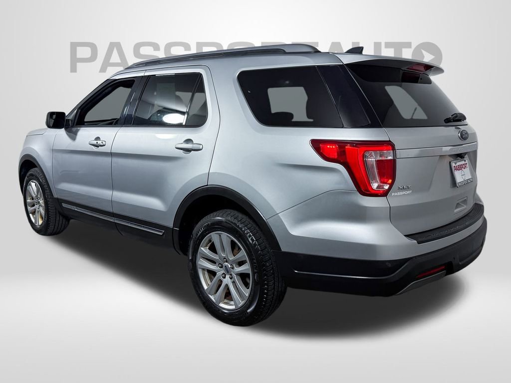 Used 2019 Ford Explorer XLT image 6