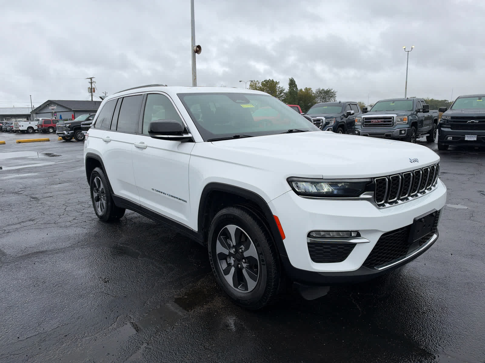 Used 2024 Jeep Grand Cherokee Limited 4xe AWD/4WD image 7
