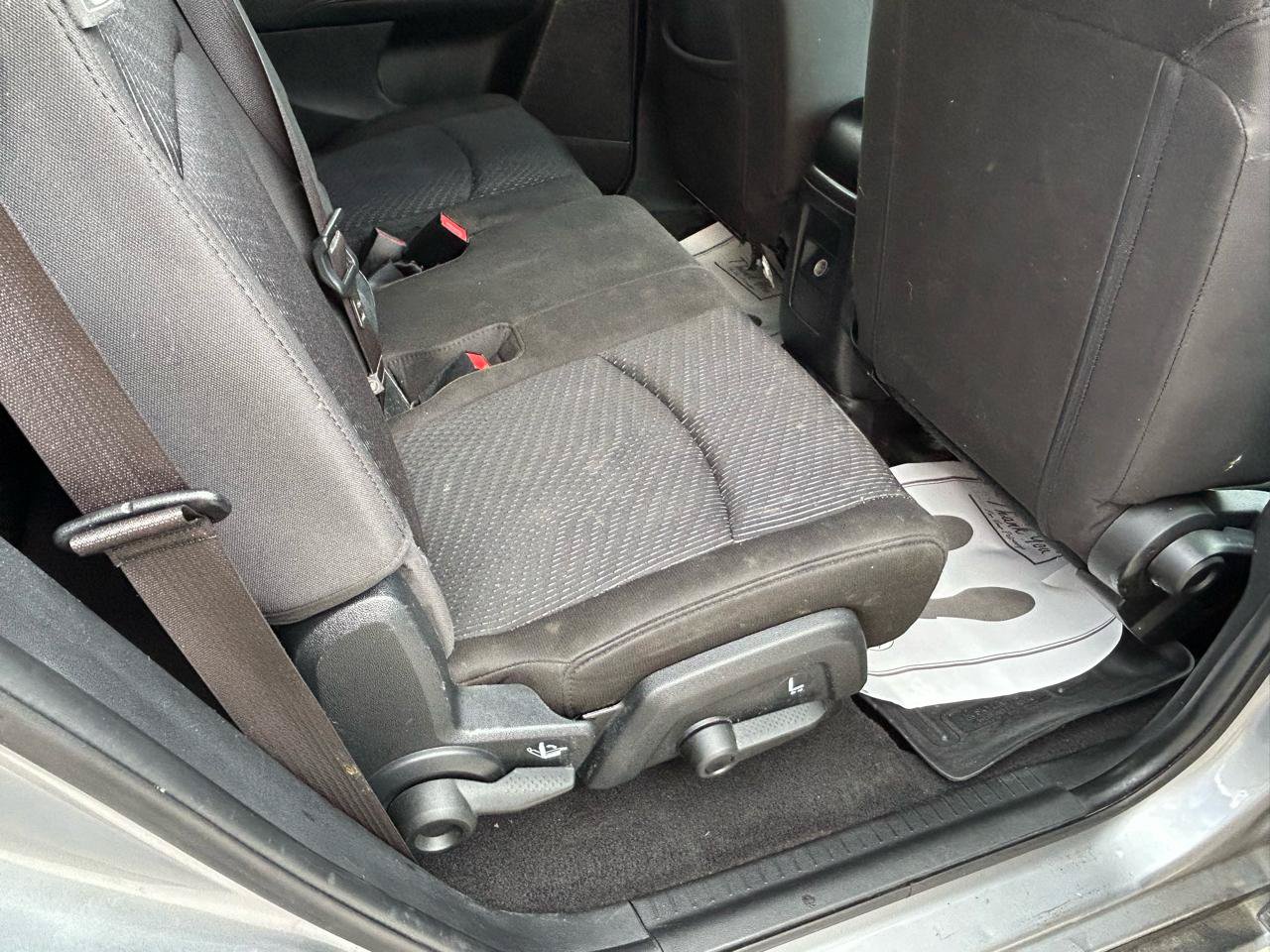 Used 2017 Dodge Journey SXT FWD image 10