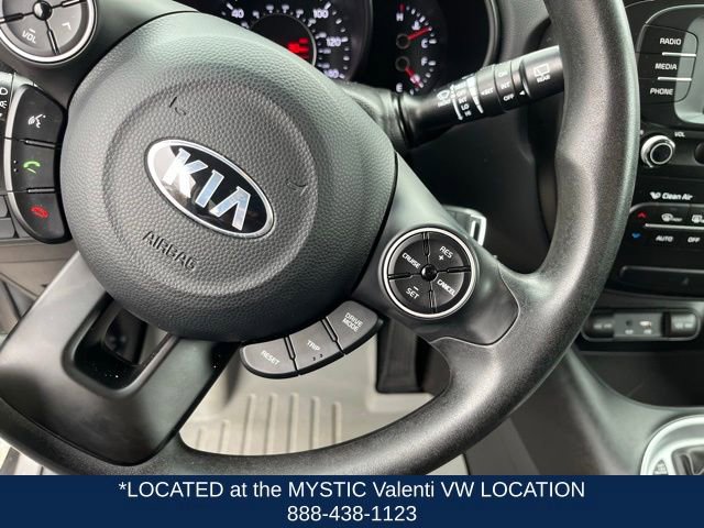 Used 2017 Kia Soul + image 37