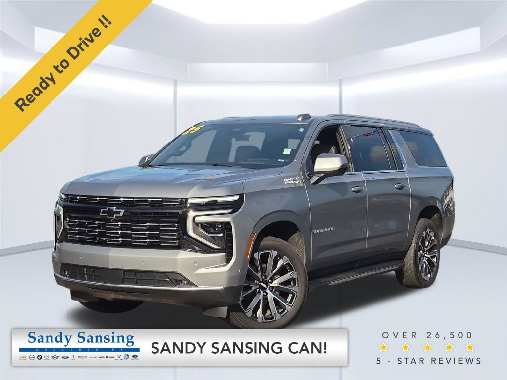 Used 2025 Chevrolet Suburban High Country AWD/4WD image 1