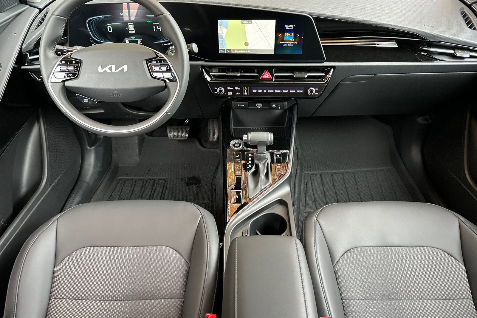 New 2025 Kia Niro EX image 9