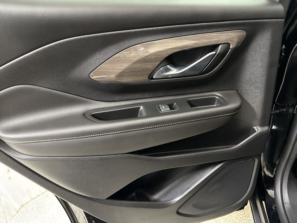 Certified 2023 GMC Terrain Denali w/ Black Diamond Edition image 18