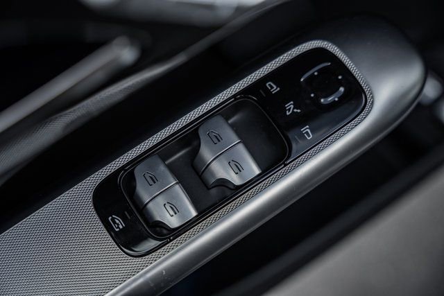 New 2025 Mercedes-Benz GLC 350e 4MATIC image 35