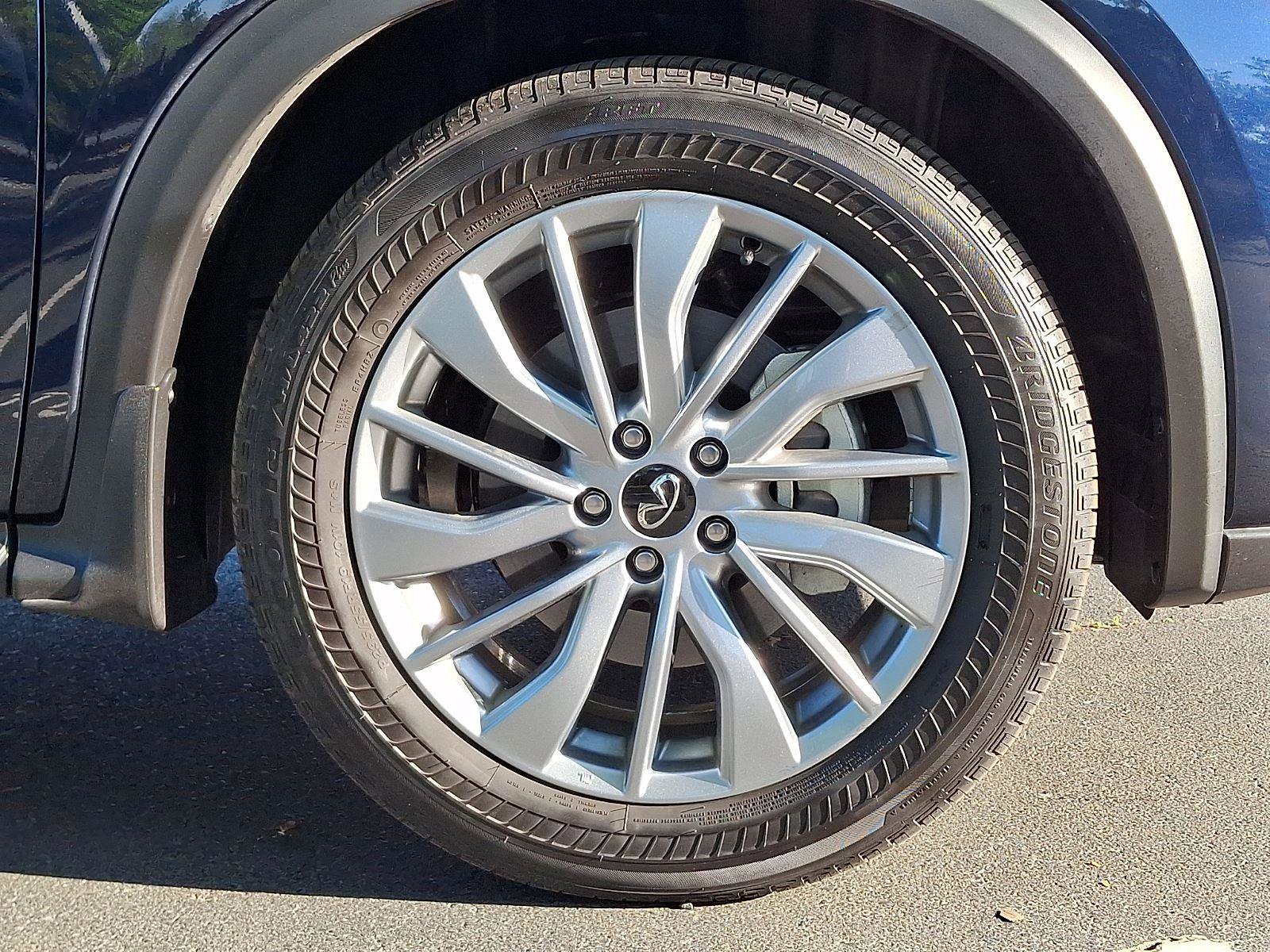 Used 2024 INFINITI QX50 Luxe w/ Accent Package image 8