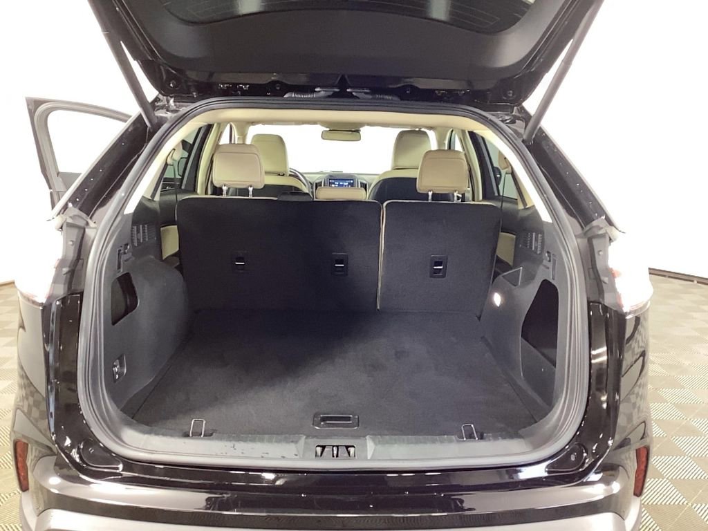 Used 2024 Ford Edge SEL w/ Convenience Package image 30