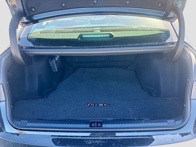 Used 2025 Lexus IS 350 F Sport image 12