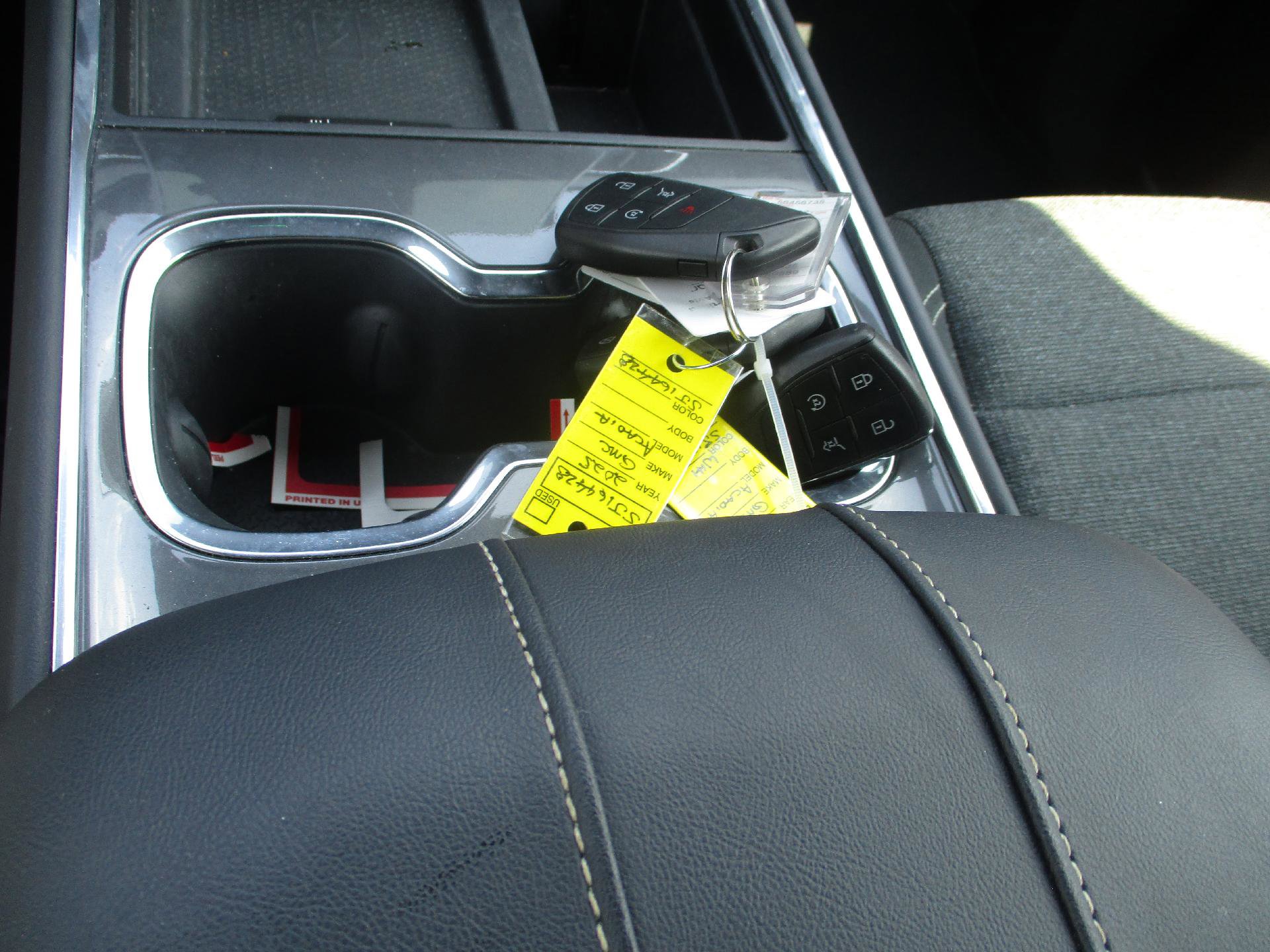 Used 2025 GMC Acadia Elevation image 18