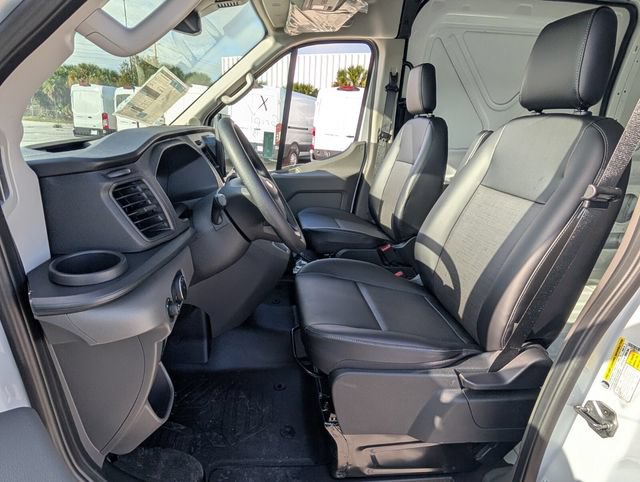 New 2026 Ford Transit 250 148 Medium Roof RWD image 6