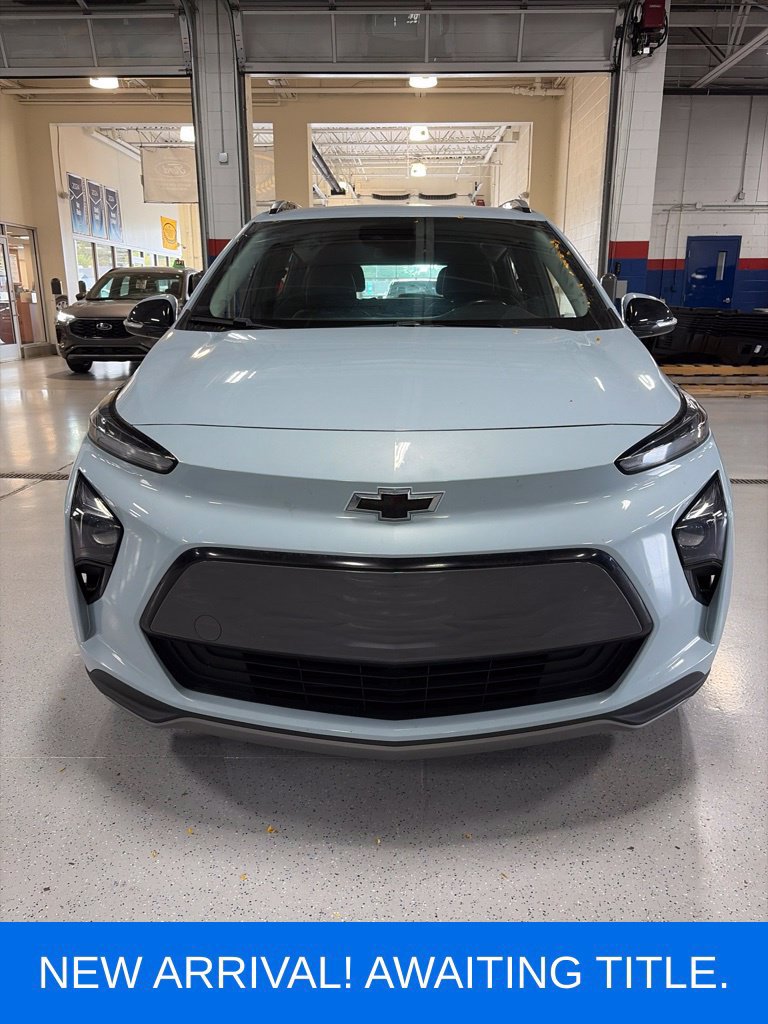 Used 2023 Chevrolet Bolt EUV LT w/ Convenience Package FWD image 8