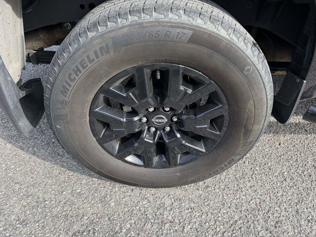 Used 2022 Nissan Frontier SV image 9