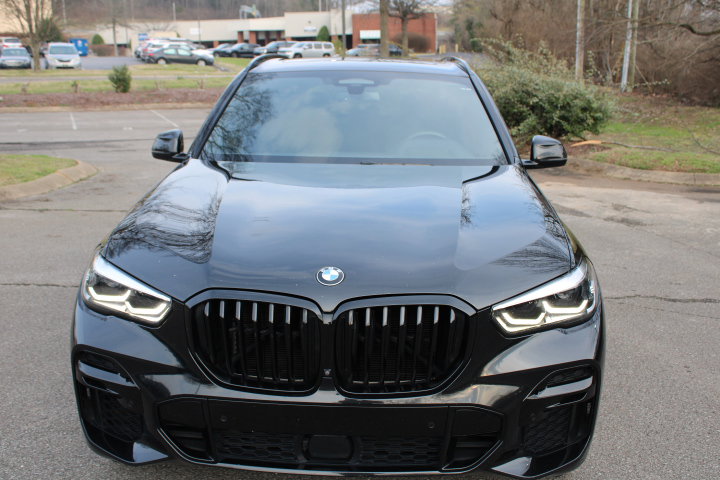 Used 2022 BMW X5 M50i AWD/4WD image 4