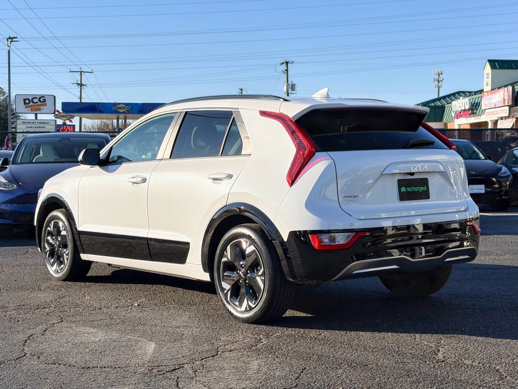 Used 2023 Kia Niro Wind w/ Wind Preserve Package image 2