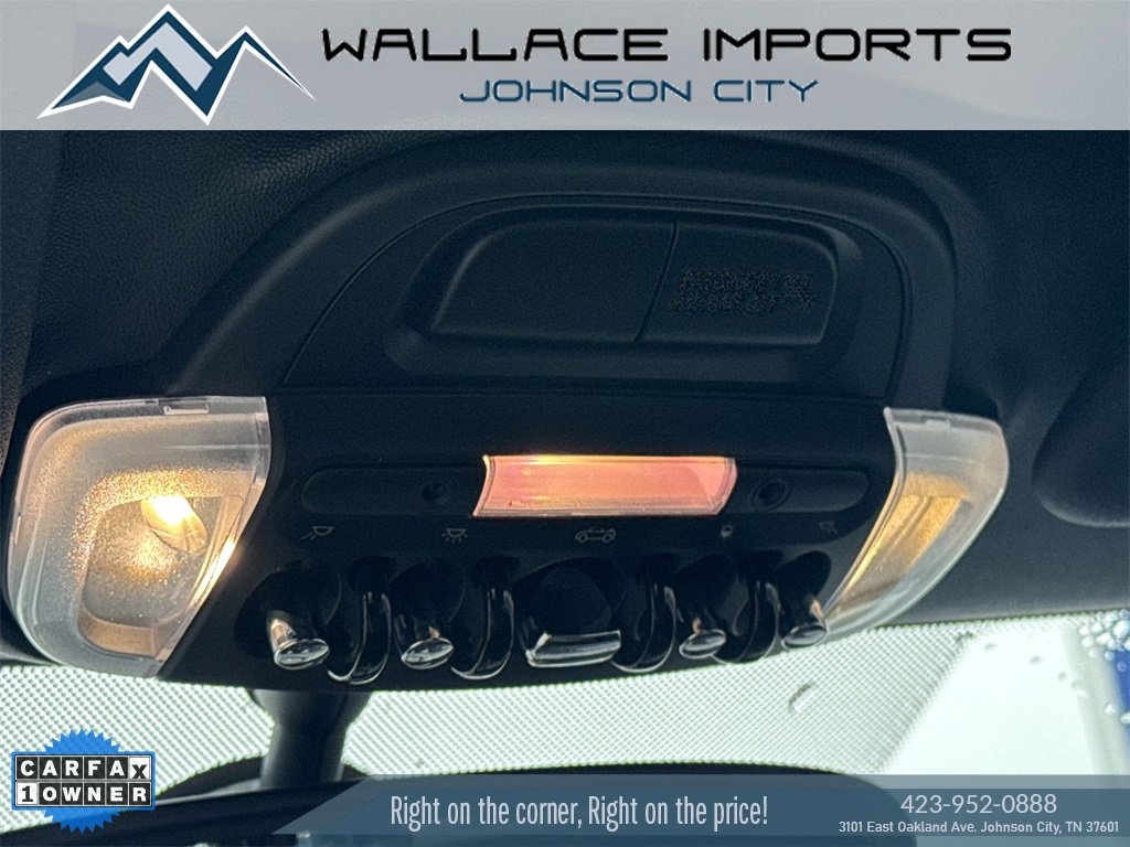 Used 2017 MINI Cooper Base image 16