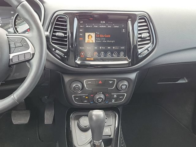 Used 2018 Jeep Compass Limited AWD/4WD image 22
