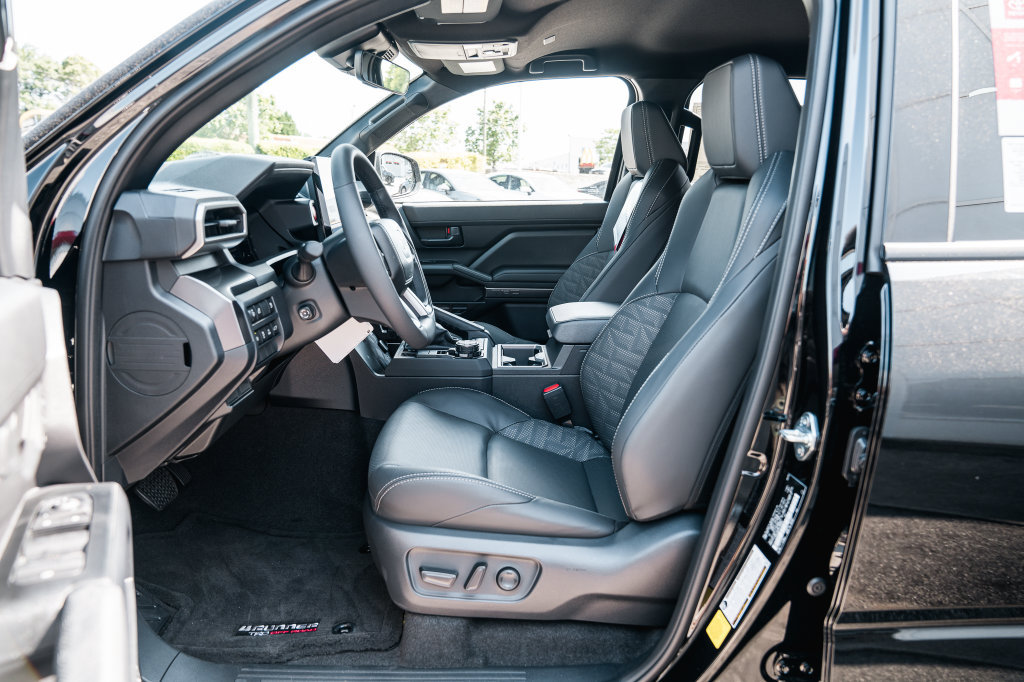 New 2026 Toyota 4Runner TRD Off-Road Premium AWD/4WD image 24