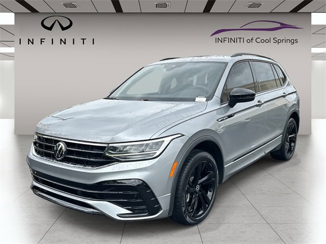 Used 2023 Volkswagen Tiguan SE R-Line image 3