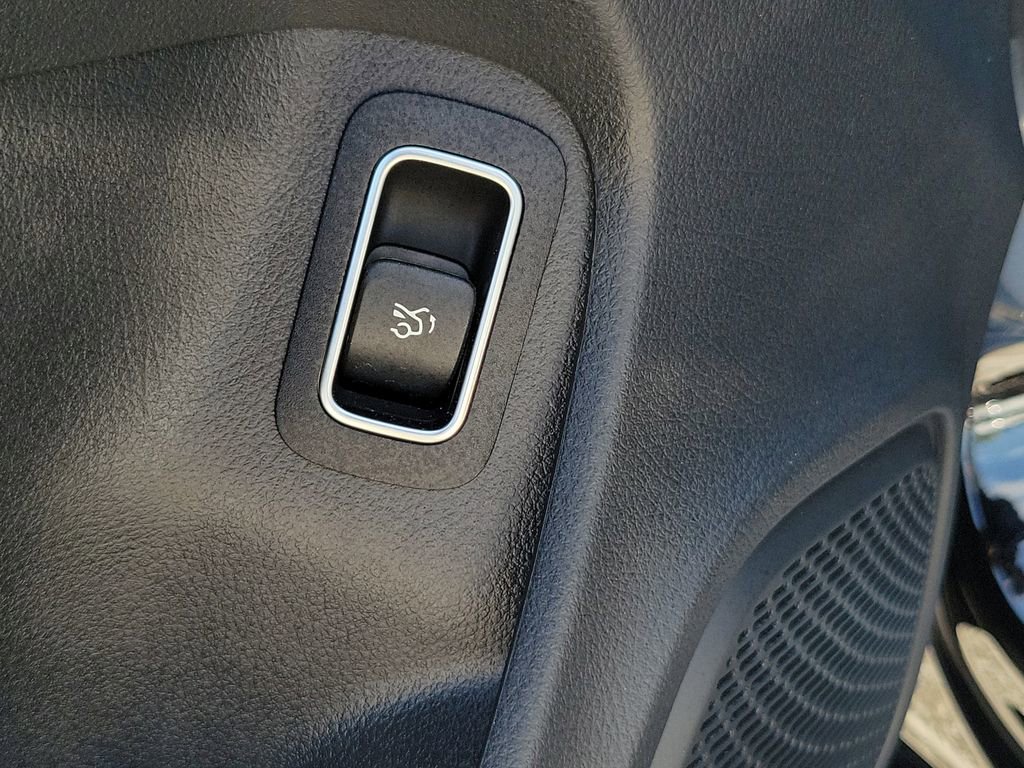 Used 2023 Mercedes-Benz CLA 250 image 20