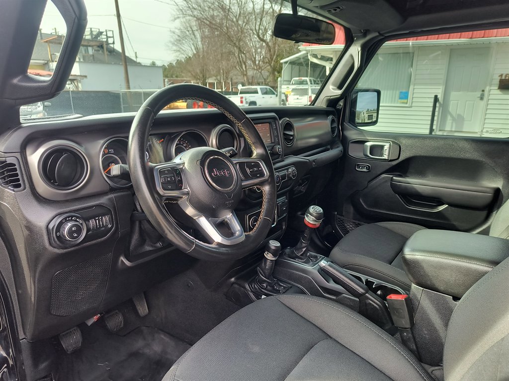 Used 2020 Jeep Gladiator Sport w/ Quick Order Package 23S image 19