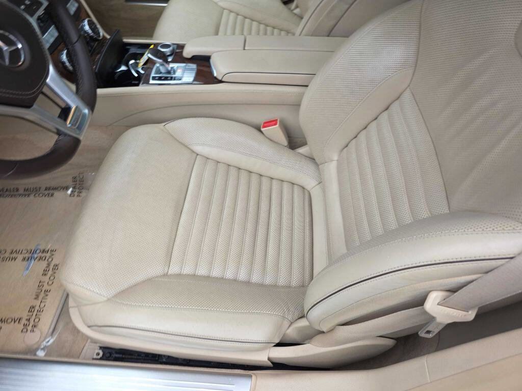 Used 2013 Mercedes-Benz SL 550 image 11