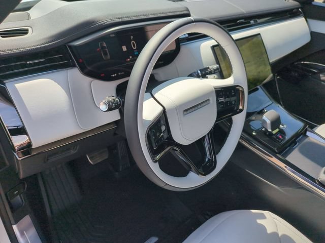 New 2026 Land Rover Range Rover Sport Dynamic SE AWD/4WD image 7