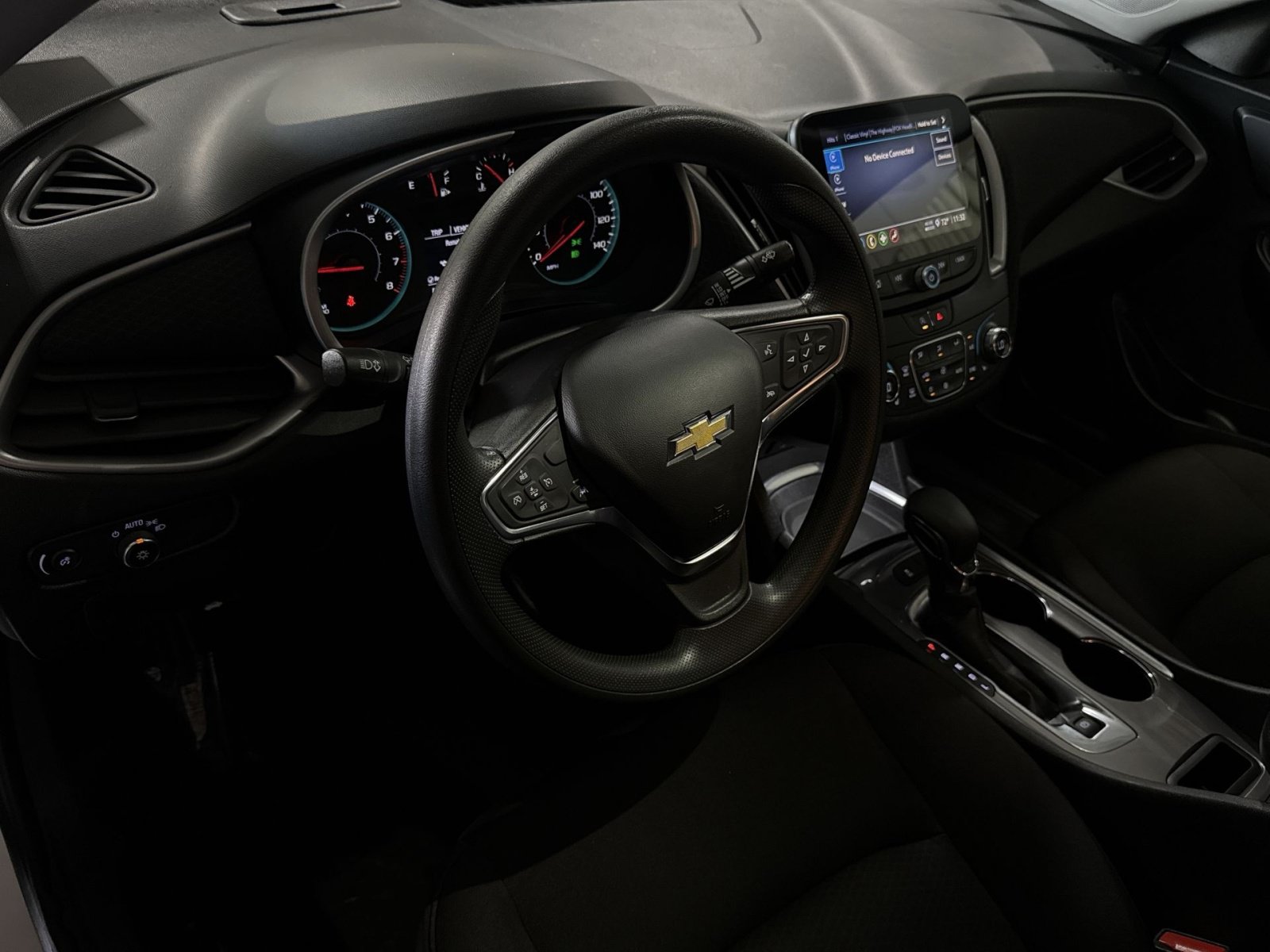 Used 2024 Chevrolet Malibu LT FWD image 16